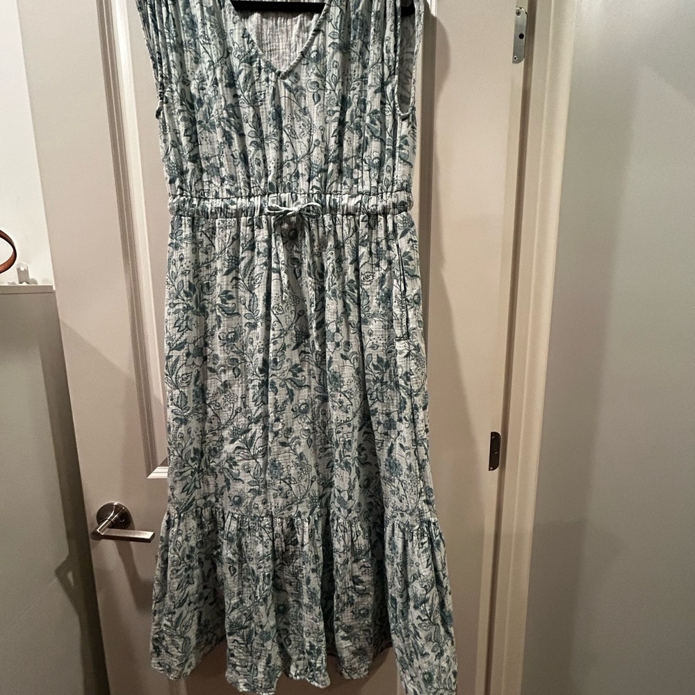 Wonderly Blue Floral Midi Dress